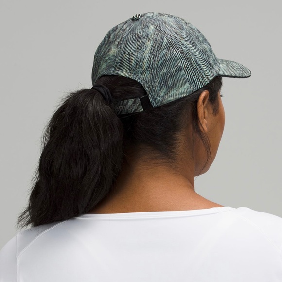 🍋Lululemon Women’s Fast and Free Run Hat, NWT - Picture 3 of 7